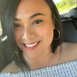 Meet your Posher, Rhea